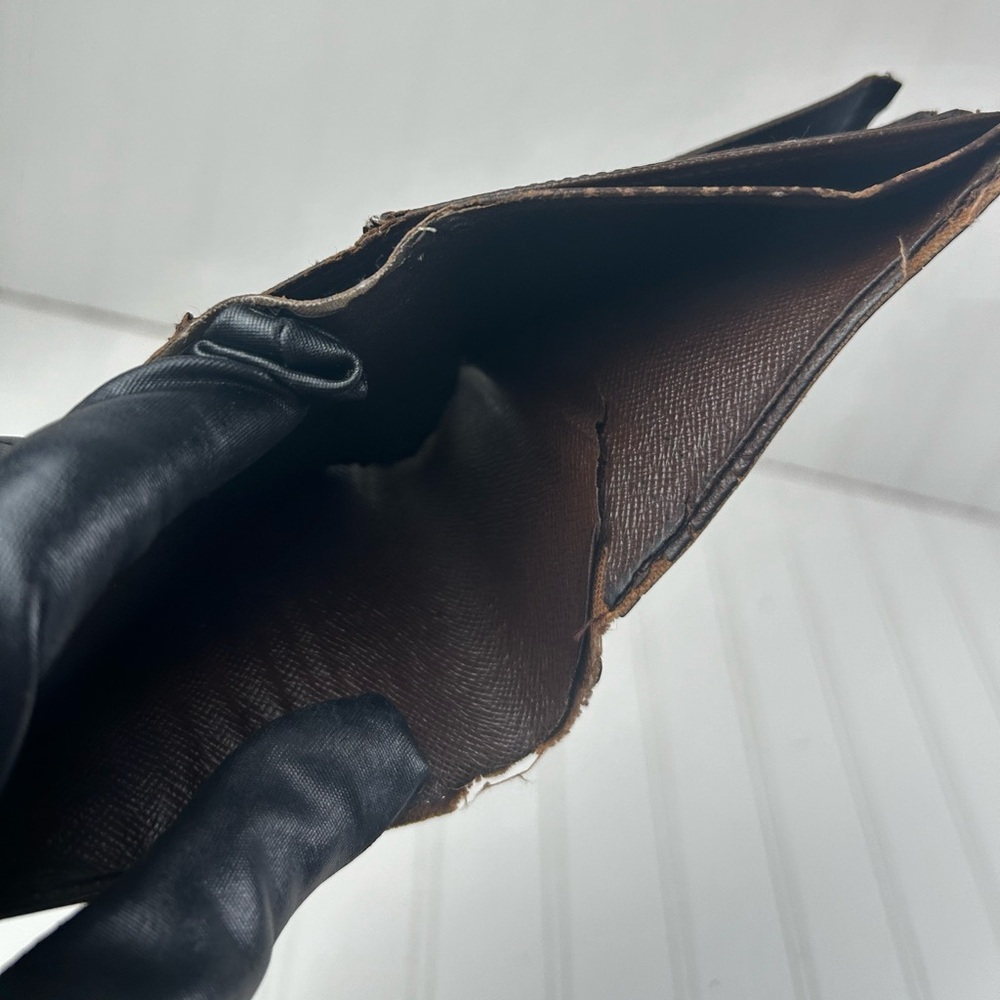 Louis Vuitton Damier Ebene Multiple Pocket Wallet Unisex - Picture 15 of 15